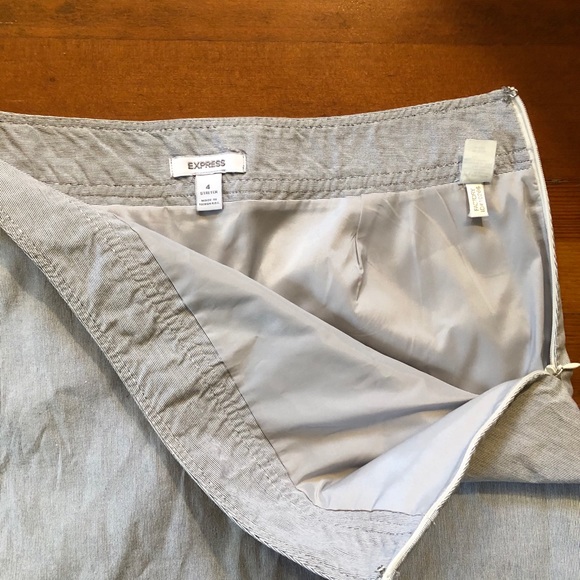 Express Pinstripe/Seersucker Mini Skirt - Picture 4 of 6